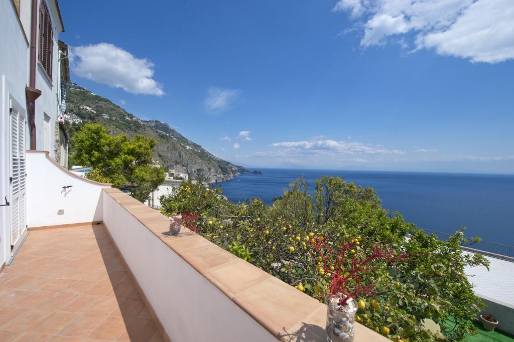 Villa Gaetano Праяно Екстериор снимка